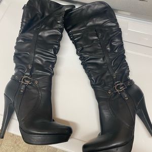 - Mint condition guess high heel boots 7 1/2 black